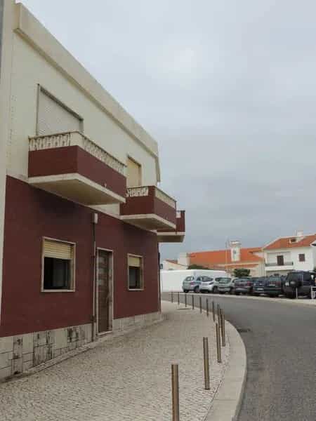 Condominium in Cerca, Lisboa 10012738