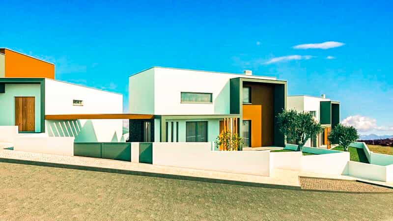 House in Catraiadas, Leiria 10012750