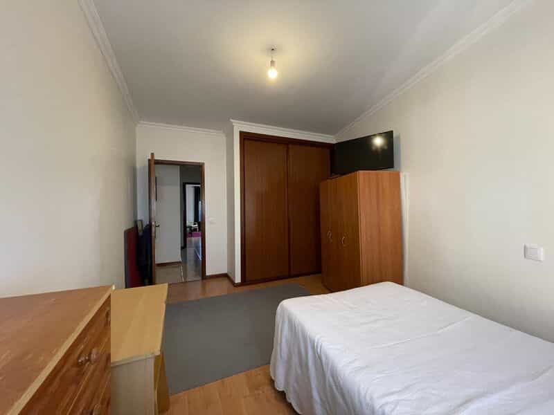 公寓 在 Marinha Grande, Leiria 10012938