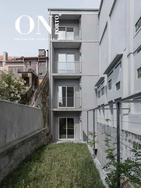 Condominium in Porto, Porto 10013010