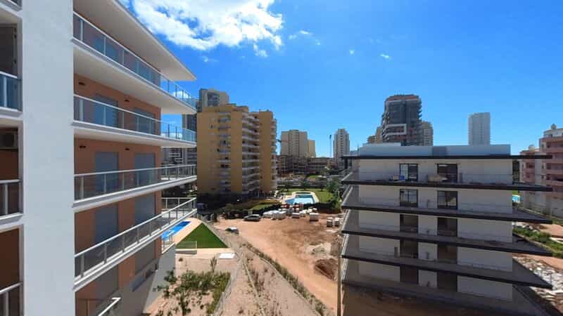 Condominio en Praia da Rocha, Faro District 10013085