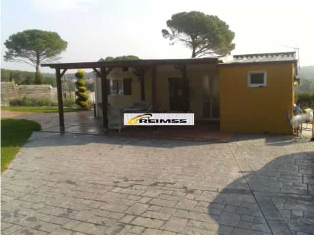 жилой дом в Santa Cristina D'aro, Gerona 10013930