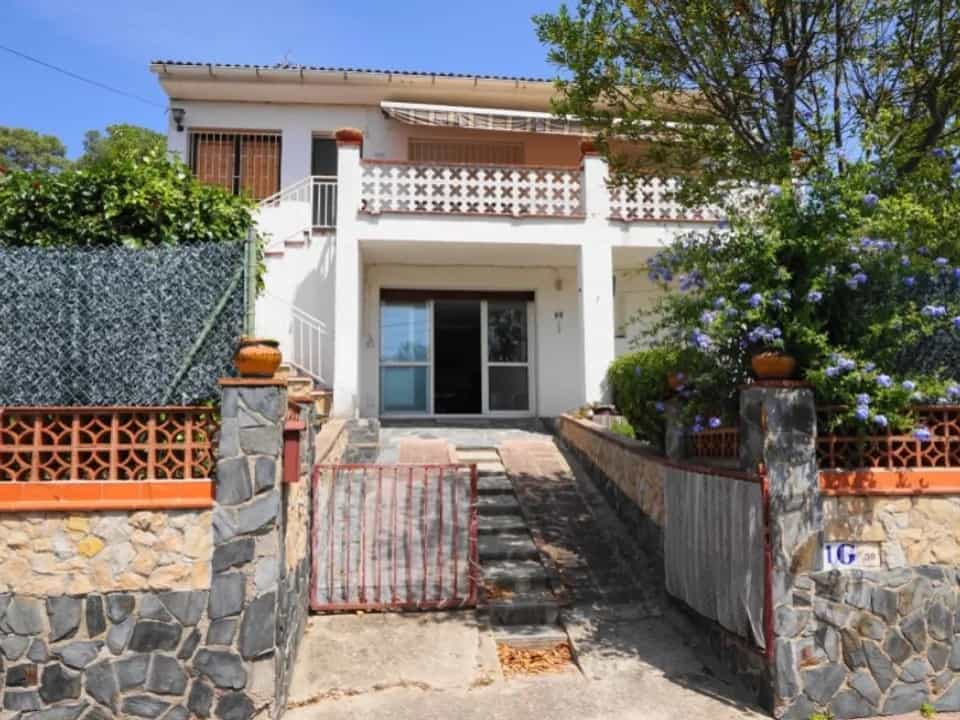 House in Lloret de Mar, Catalonia 10013962