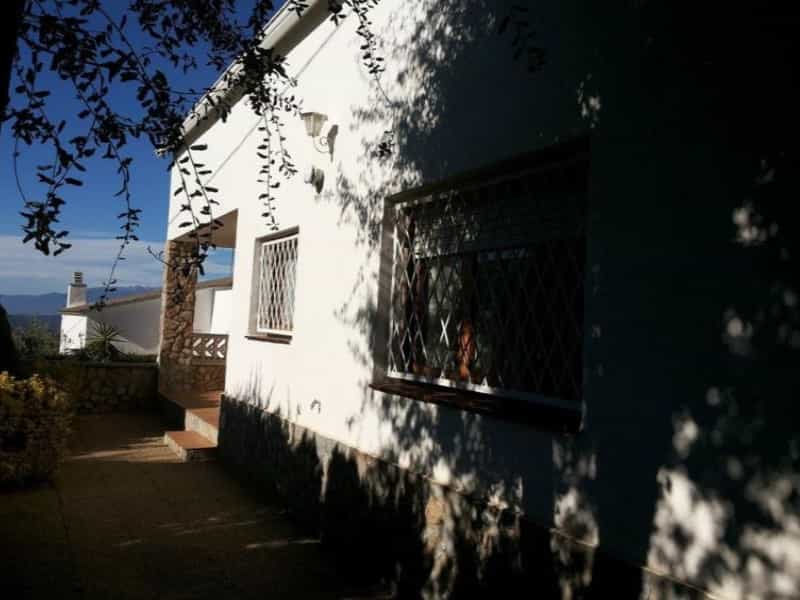 жилой дом в Vidreres, Gerona 10013973