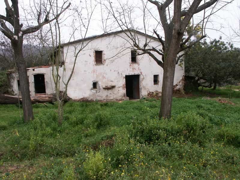 房子 在 Tordera, Catalonia 10013994