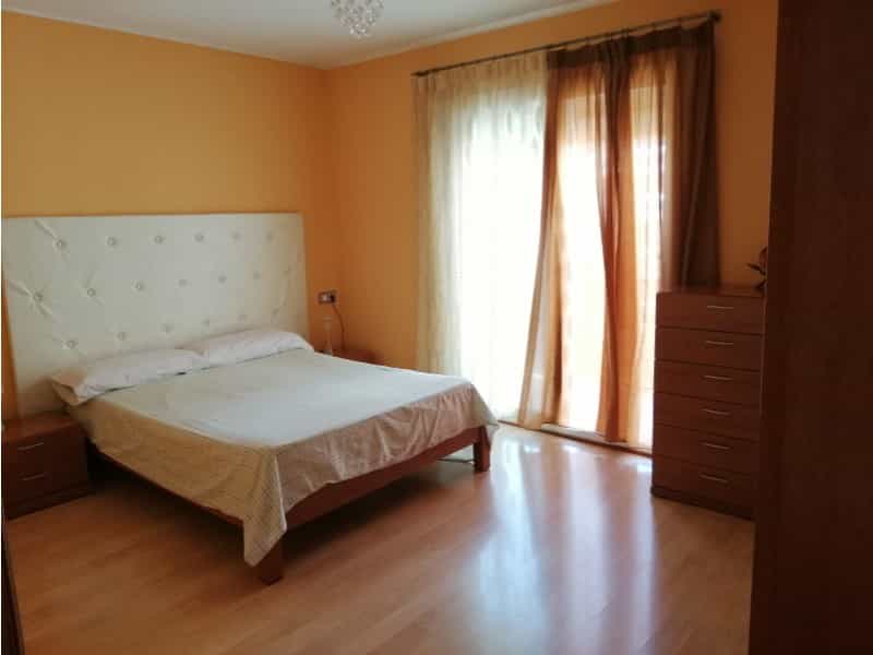 Квартира в Lloret De Mar, Gerona 10014002