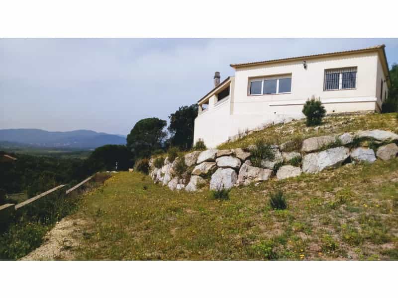 Rumah di Massanet de la Selva, Catalonia 10014035