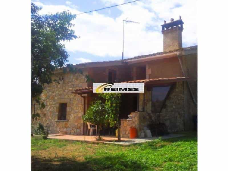 жилой дом в Caldes De Malavella, Gerona 10014043