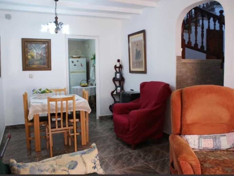 Dom w Girona, Gerona 10014083
