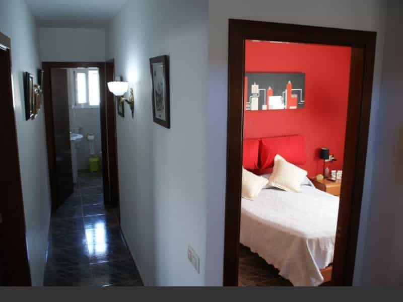 Dom w Girona, Gerona 10014083