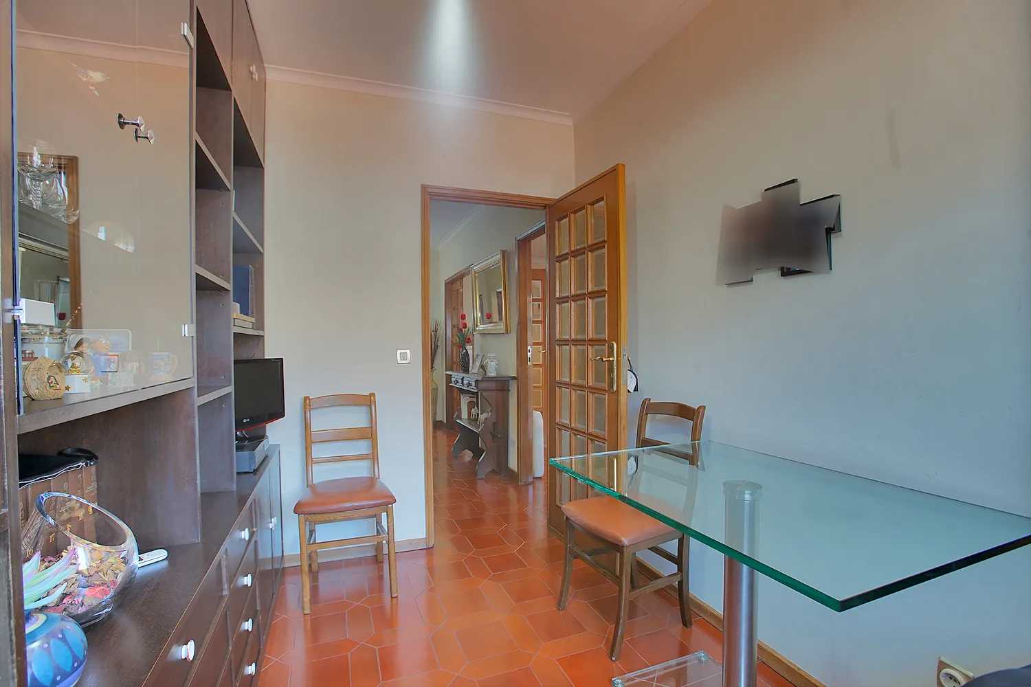 Condominium in Vila Nova de Gaia, 87 Rua Diogo Macedo 10014323