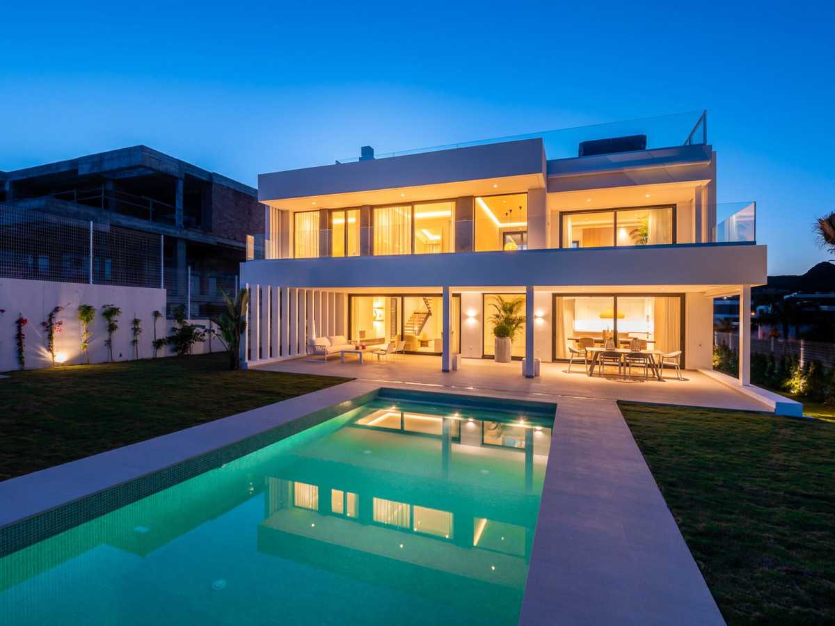 House in New Golden Mile, Málaga 10014515