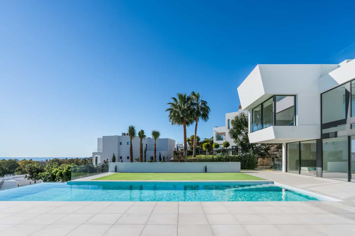 House in Benahavis, Andalusia 10014517