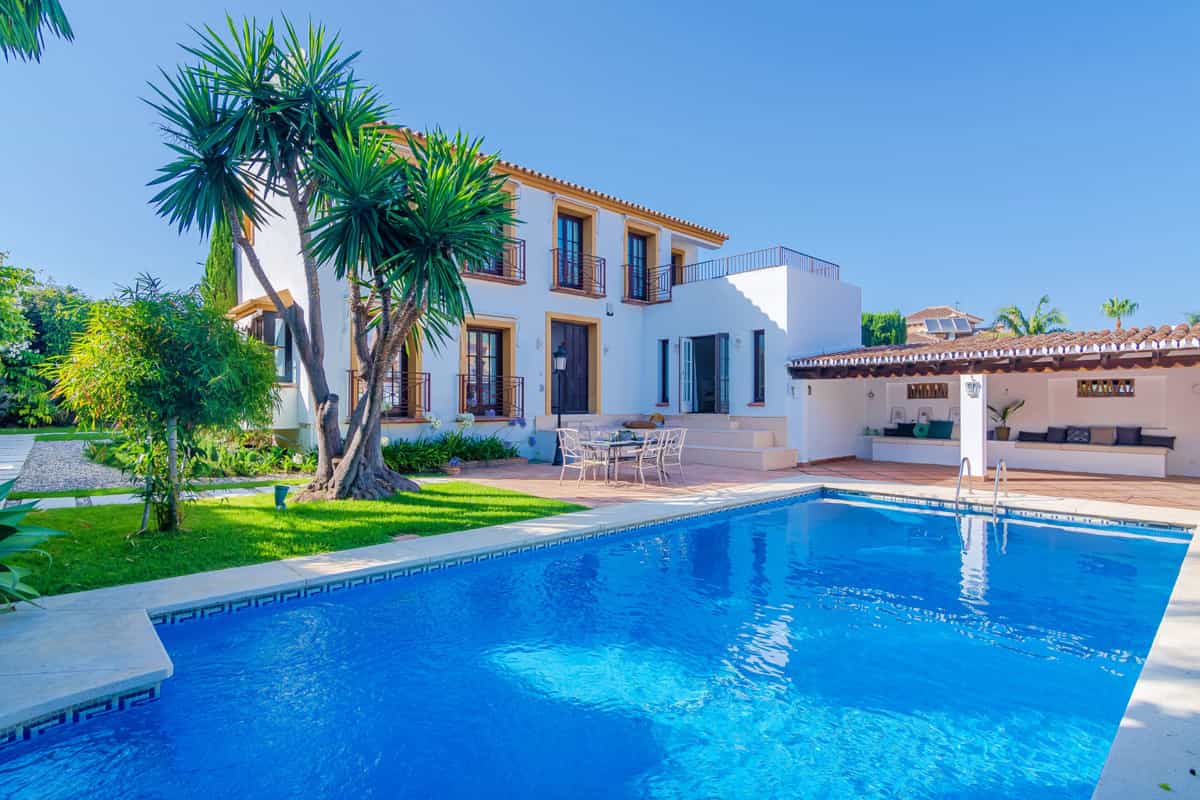 Casa nel San Pedro de Alcantara, Andalusia 10014518