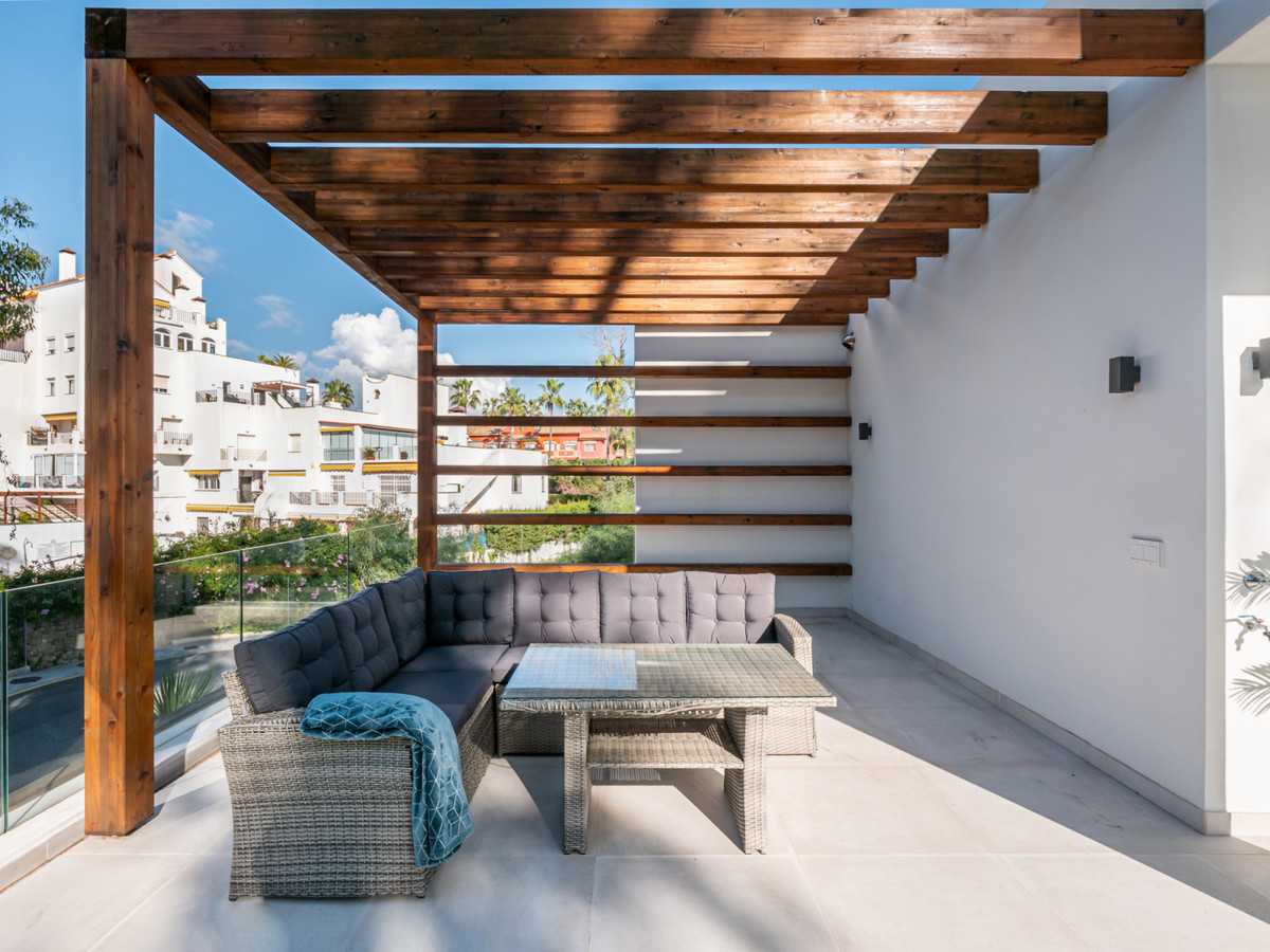 House in Estepona, Andalusia 10014573