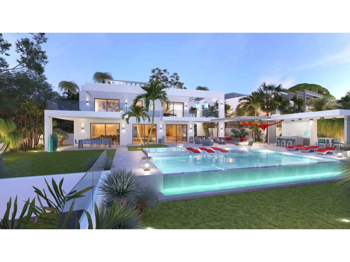 House in Marbella, Andalusia 10014610