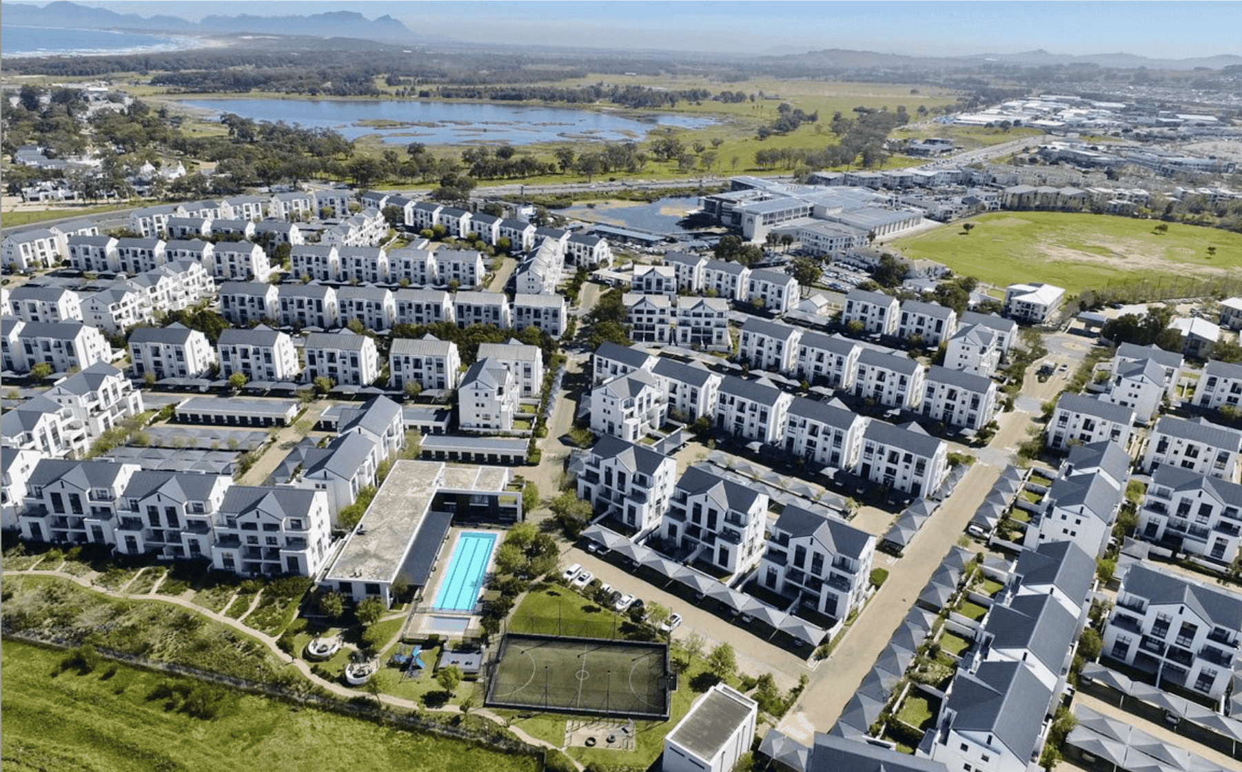 Condominium in Cape Town, 2 De Beers Avenue 10014667