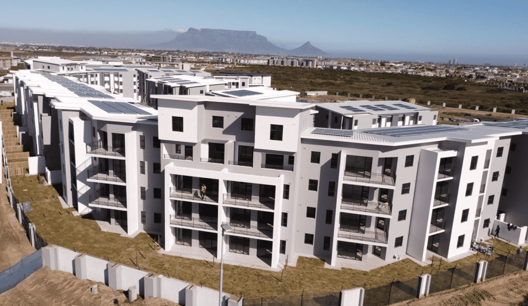 Condominium in Cape Town, Western Cape 10014670