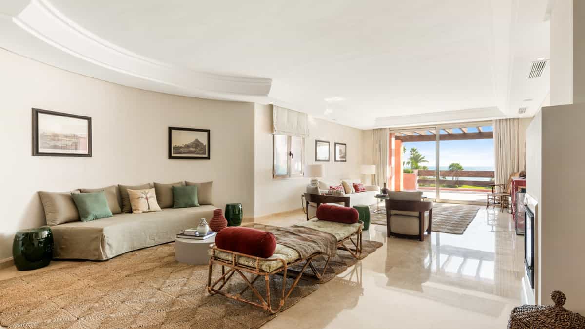 Condominium in Marbella, Andalusië 10014686