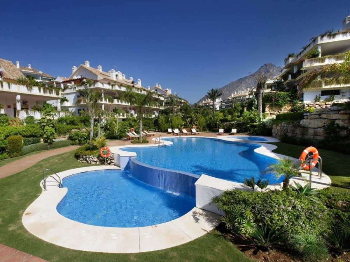 Eigentumswohnung im Marbella, Andalusien 10014740