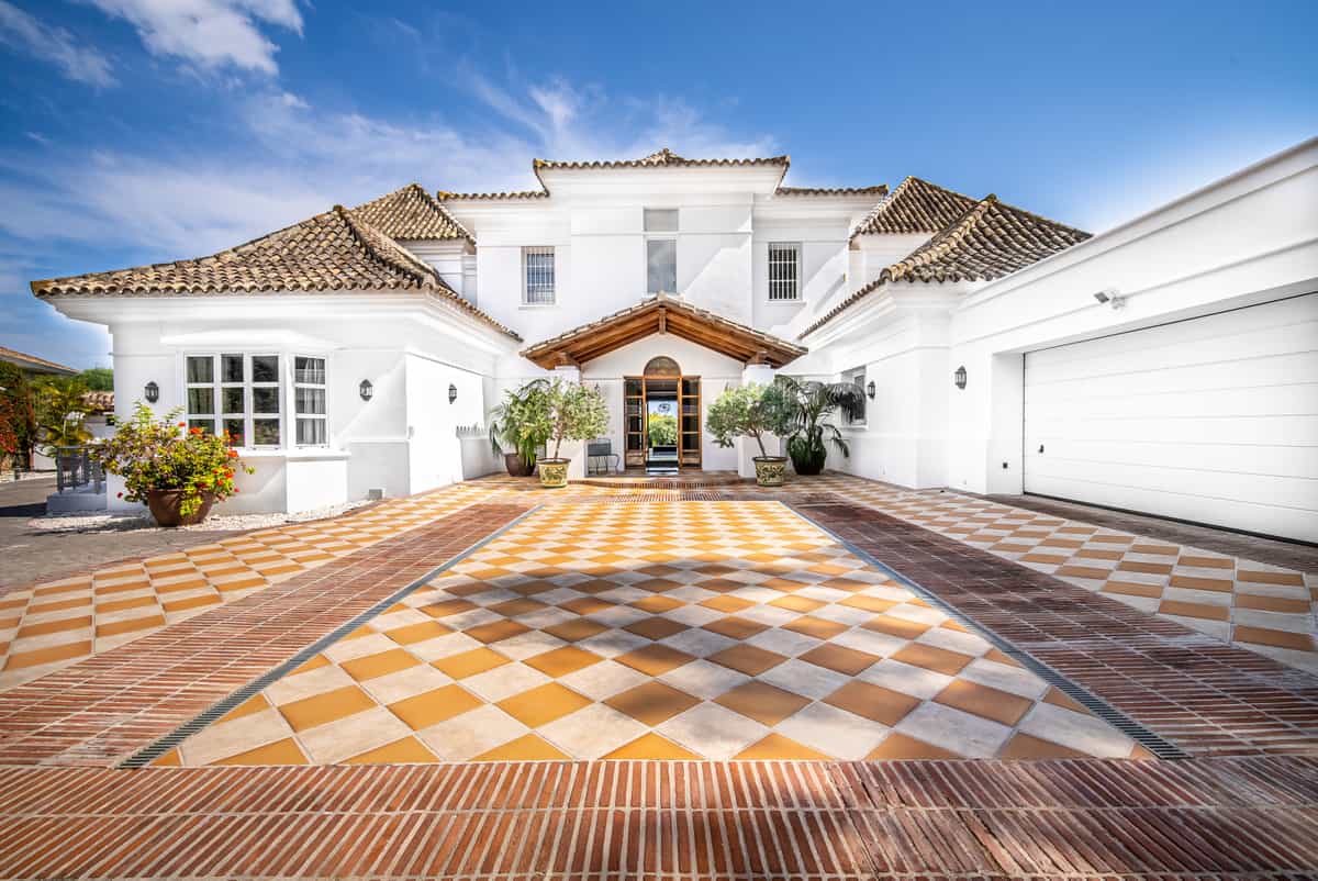 Huis in Nueva Andalucía, Málaga 10014779