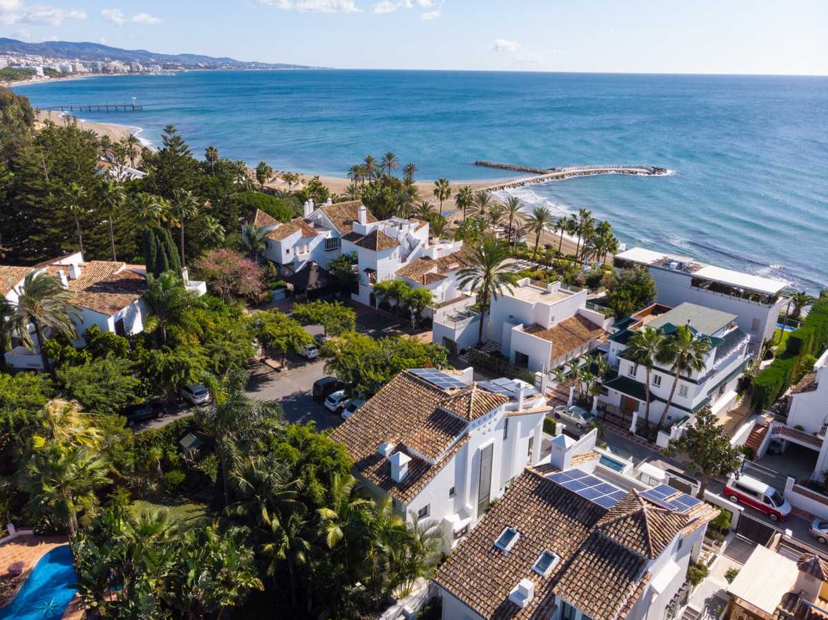 Multiple Houses in Marbella, Andalusia 10014781