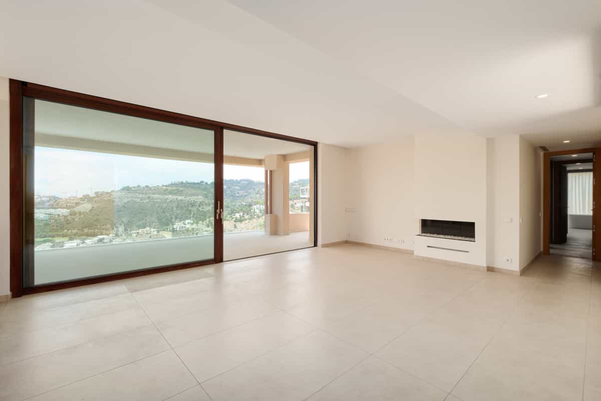Condominium in La Quinta, Málaga 10014804