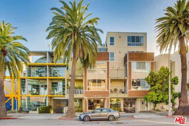 Condominium in Santa Monica, 1544 7th Street 10014894