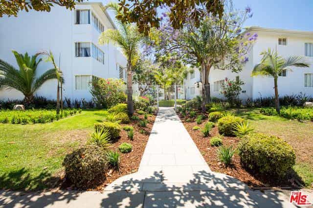 Condominium in Santa Monica, 130 San Vicente Boulevard 10014895