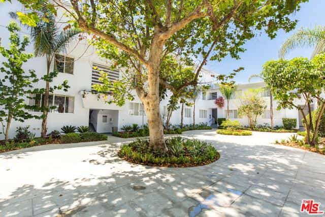 Condominium in Santa Monica, 130 San Vicente Boulevard 10014896
