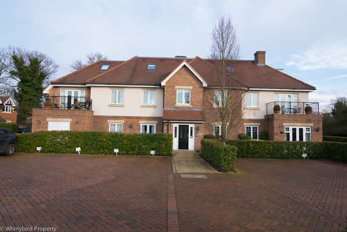 Condominium in Marlow, Buckinghamshire 10014937