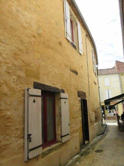 σπίτι σε Belves, Nouvelle-Aquitaine 10015342