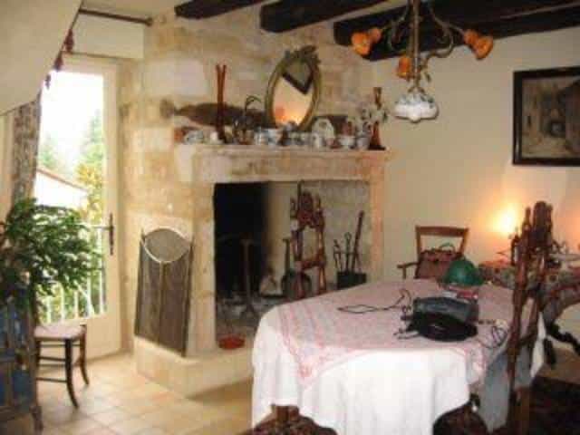 Dom w Saint-Cyprien, Oksytania 10015355