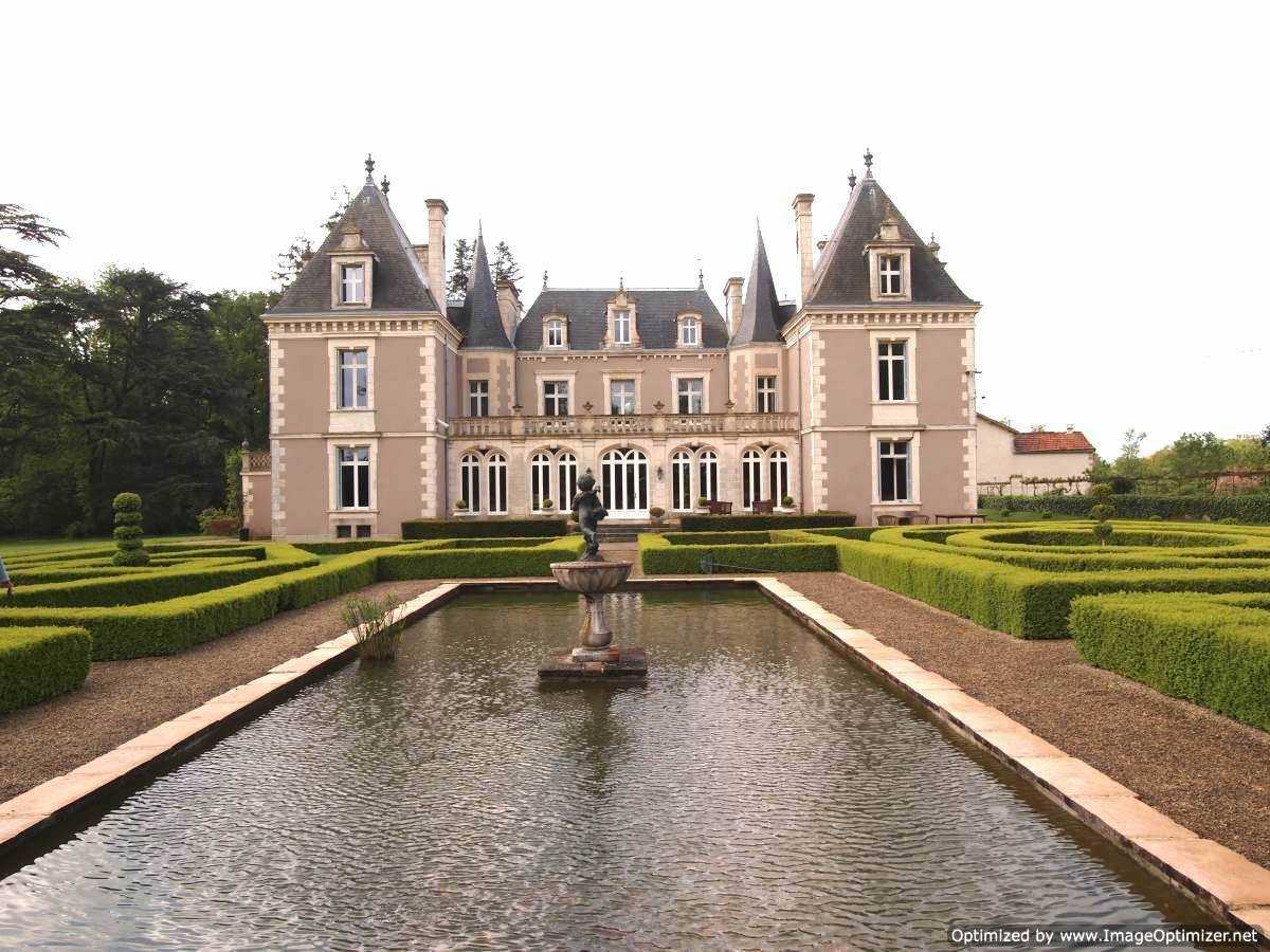 房子 在 Parthenay, Nouvelle-Aquitaine 10015359
