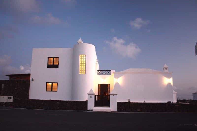 House in Uga, Canary Islands 10015736