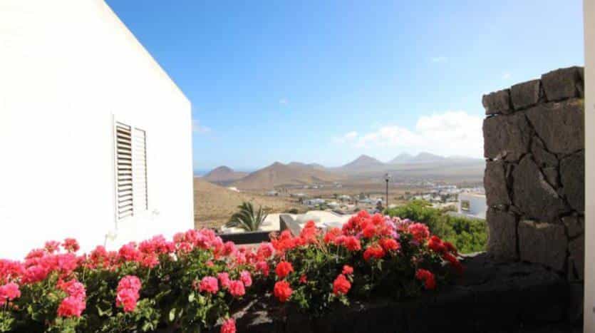 House in Teguise, Canary Islands 10015742