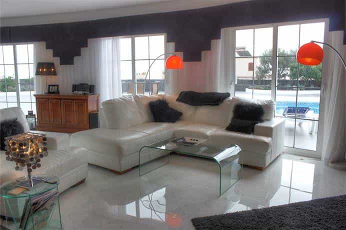 House in Tias, Canary Islands 10015762
