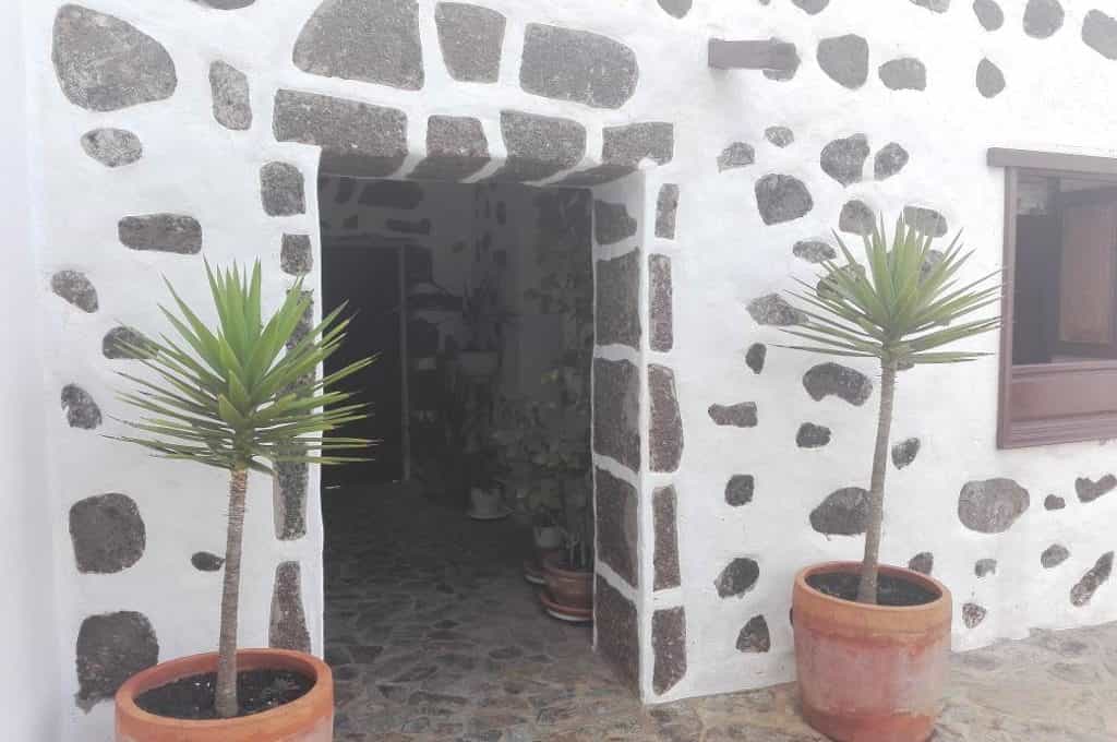 House in Soo, Canary Islands 10015772