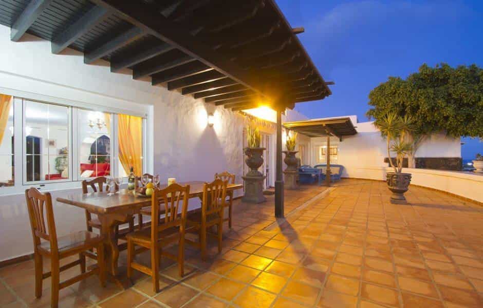 House in Tias, Canary Islands 10015777
