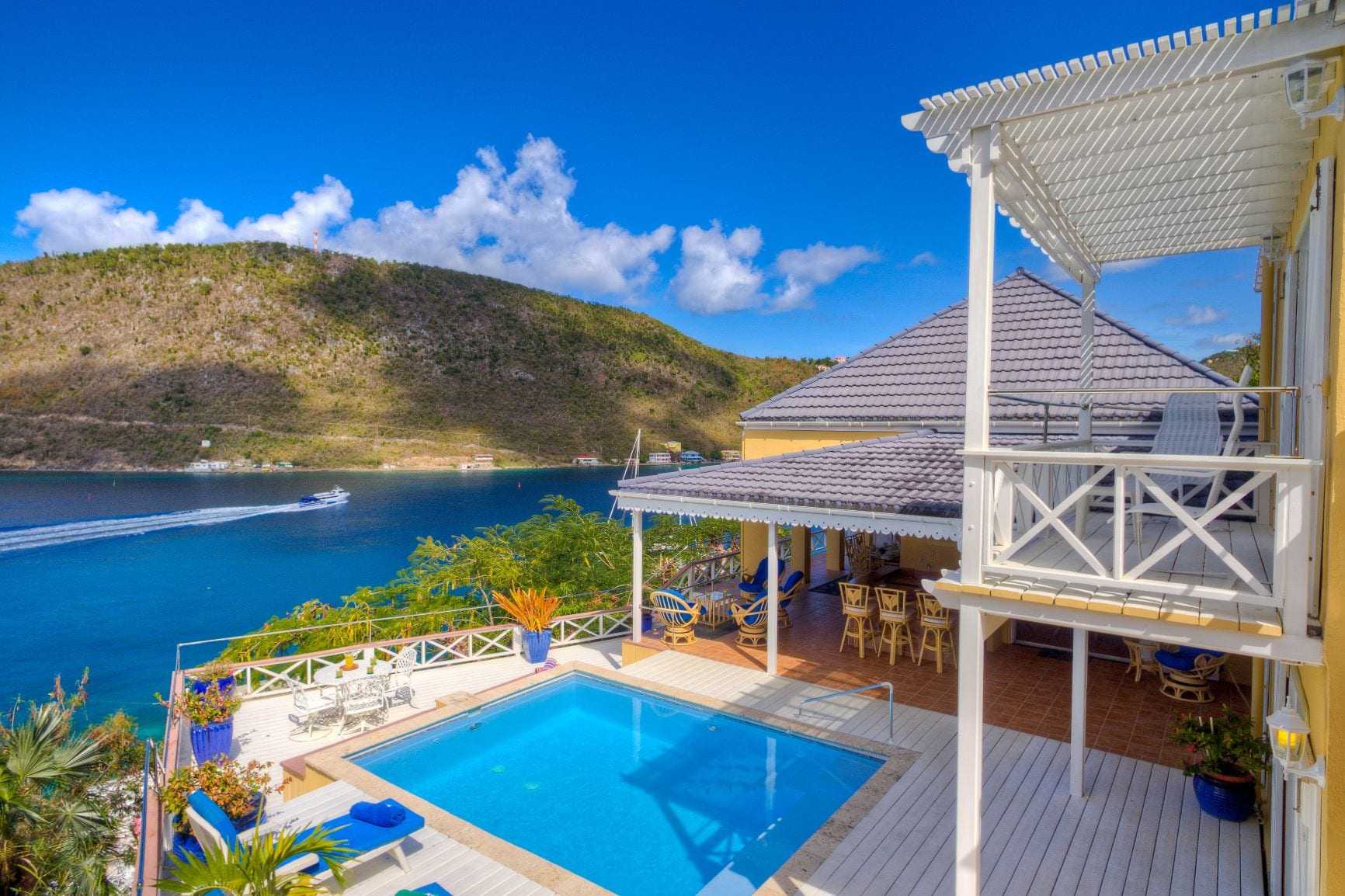Condominium in Coral Bay, Virgin Islands 10015840