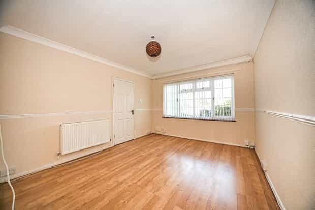 House in Lewsey, Luton 10016180