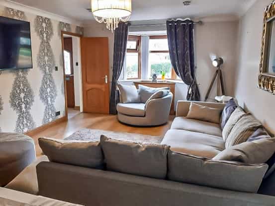 House in Buttershaw, Bradford 10016246
