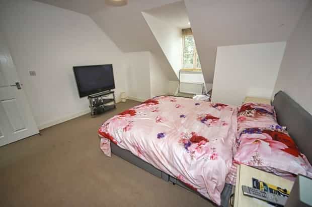 Dom w Yaxley, Cambridgeshire 10016261