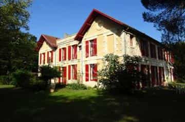 жилой дом в Bordeaux, 33480, France, Aquitaine 10016587