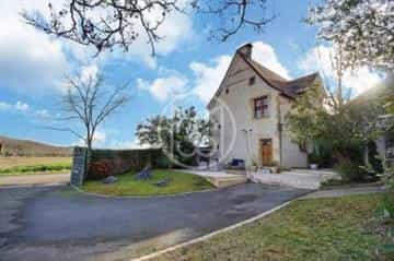 House in Lembeye, 64350, France, Aquitaine 10016593