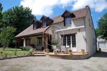 Rumah di Checy, Pusat-Val de Loire 10016611