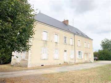 Huis in Le Blanc, Centrum-Val de Loire 10016615