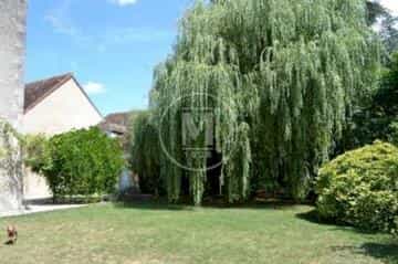 Huis in Le Blanc, 36300, France, Centre 10016616
