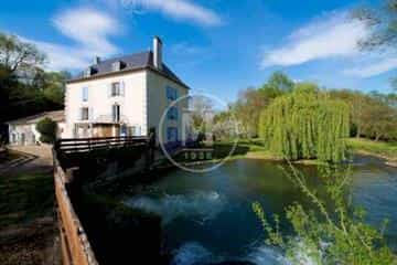 Huis in Vivonne, 86370, France, Poitou-Charentes 10016654