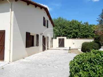 House in Antigny, Nouvelle-Aquitaine 10016679